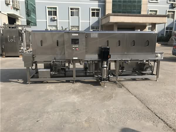 塑料筐清洗機(jī)批發(fā)價(jià)格 節(jié)省人工7到8人 節(jié)水70% 塑料筐清洗機(jī)批發(fā)價(jià)格 節(jié)省人工7到8人 節(jié)水70%